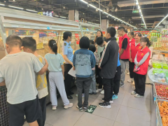 <strong>这种沉浸式现场孩子学得快、记得牢</strong> 